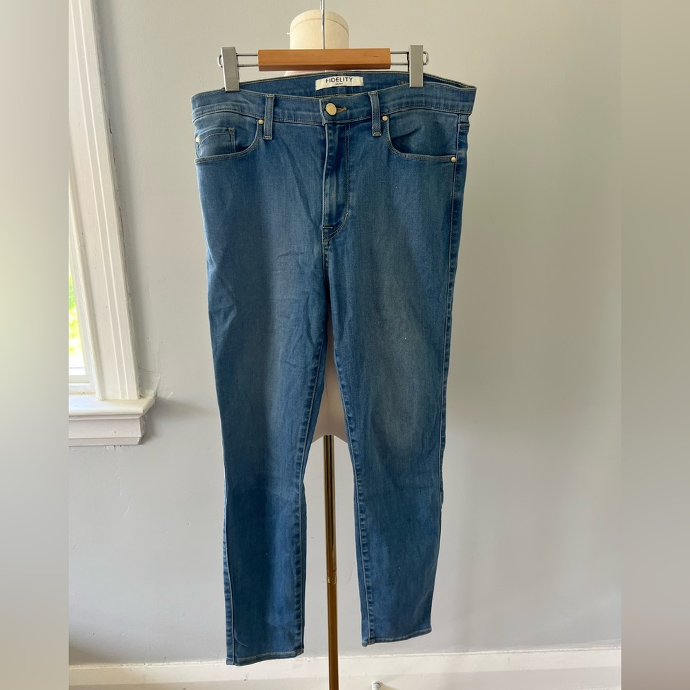 Fidelity Gwen Crop Blue Jeans